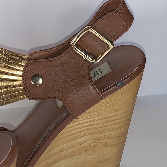 TUSCAAN 8.5 Steve Madden Cognac & Gold Wood Heel Wedge - Picture 6 of 16